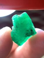 18.20 ct Swat Emerald Crystal – Bold Natural Crystal - Image 11