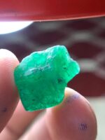 18.20 ct Swat Emerald Crystal – Bold Natural Crystal - Image 12
