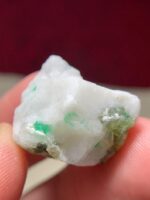 Impressive 33.55ct Emerald Specimen from Swat – A Majestic Green Gem - Image 5