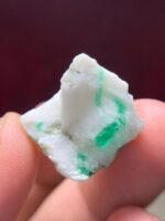 Impressive 33.55ct Emerald Specimen from Swat – A Majestic Green Gem - Image 9