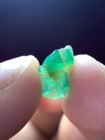 2.15ct Laghman Emerald Crystal: Balanced Beauty with Rich Afghan Green - Image 3