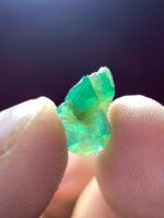 2.15ct Laghman Emerald Crystal: Balanced Beauty with Rich Afghan Green - Image 5