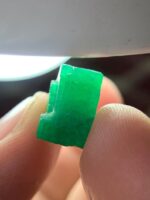 7.80ct Swat Emerald Crystal – A Rare Natural Treasure from Pakistan - Image 9