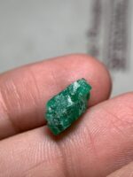 4.55ct Swat Emerald Crystal: A Majestic Natural with Striking Presence - Image 2