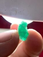 4.55ct Swat Emerald Crystal: A Majestic Natural with Striking Presence - Image 3
