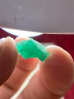4.55ct Swat Emerald Crystal: A Majestic Natural with Striking Presence - Image 4