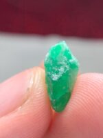4.55ct Swat Emerald Crystal: A Majestic Natural with Striking Presence - Image 5