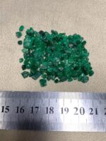 55ct Swat Emerald Rough Lot - Image 7
