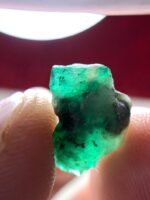 4.40 Carat Natural Emerald Crystal from Swat, Pakistan – Untreated Green Beryl - Image 2
