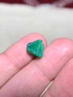 3.94ct Swat Emerald Crystal – Vivid Green Gemstone - Image 3