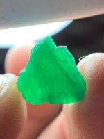 3.94ct Swat Emerald Crystal – Vivid Green Gemstone - Image 5