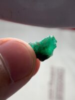 4.40 Carat Natural Emerald Crystal from Swat, Pakistan – Untreated Green Beryl - Image 7
