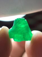 3.94ct Swat Emerald Crystal – Vivid Green Gemstone - Image 10