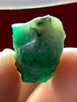 14.55ct Swat Emerald Crystal – Large Natural Green Gem (16.33×14.30×9.44 mm) - Image 2