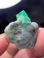 A Majestic 30-Carat Emerald Specimen from Swat: A Crystal of Presence and Power - Image 4