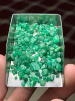 Refined Density: 63.25 ct Emerald Rough Lot from Swat Valley - Image 9