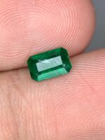 Delicate Beauty: 0.50 Carat Faceted Emerald from Swat - Image 2