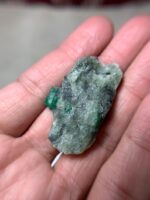 94-Carat Emerald Specimen from Swat: A Natural Masterpiece (27.40 × 45.40 × 15.17 mm) - Image 8