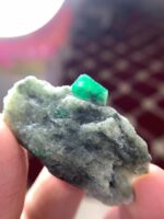 94-Carat Emerald Specimen from Swat: A Natural Masterpiece (27.40 × 45.40 × 15.17 mm) - Image 9