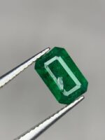 Delicate Beauty: 0.50 Carat Faceted Emerald from Swat - Image 10