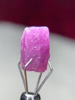 Discover the Beauty of a 5.875ct African Ruby Crystal: 10.36 x 7.32 x 6.01mm - Image 6