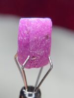 Discover the Beauty of a 5.875ct African Ruby Crystal: 10.36 x 7.32 x 6.01mm - Image 10