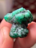 36.20-Carat Emerald Specimen from Swat: A Symmetrical Gem of Natural Elegance (22.50 × 22.47 × 11.50 mm) - Image 4