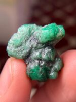 36.20-Carat Emerald Specimen from Swat: A Symmetrical Gem of Natural Elegance (22.50 × 22.47 × 11.50 mm) - Image 9