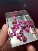 Vibrant Potential: 38.90ct Afghan Ruby Rough Lot with Strong Surface Area - Image 5