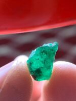 The Subtle Elegance of a 3.45 ct Emerald Crystal - Image 11