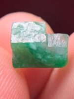 3.87ct Swat Emerald Crystal: A Compact Gem of Natural Elegance - Image 2