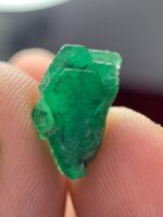 5.870 ct Swat Emerald Crystal – Compact, Vibrant, and 100% Natural - Image 3