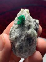 169.70ct Swat Emerald Specimen – Vivid Color and Striking Natural Geometry - Image 8