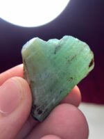 Magnificent 133.90ct Laghman Emerald – A Rare Gemstone of Exceptional Size and Beauty - Image 6