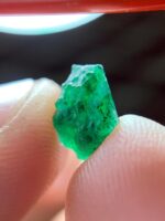 Elegant Panjshir Emerald Crystal – 2.40 Carats of Natural Charm - Image 8