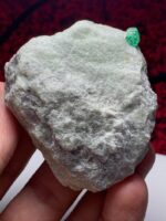 Massive 575.35ct Swat Emerald Specimen –Natural Crystal (62x55x26mm) - Image 5