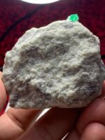 Massive 575.35ct Swat Emerald Specimen –Natural Crystal (62x55x26mm) - Image 7