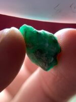 A Rare Gem of Nature: 8.55ct Emerald Crystal from Swat Valley - Image 3