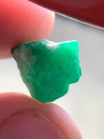 10.15ct Raw Afghan Emerald Crystal: Gemstone Collectors Piece - Image 9