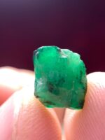 2.60ct Swat Emerald Crystal: Elegant Natural Formation with Vibrant Green Hues - Image 5