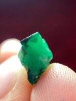 2.60ct Swat Emerald Crystal: Elegant Natural Formation with Vibrant Green Hues - Image 6