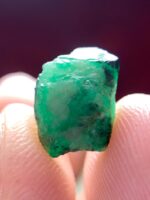 2.60ct Swat Emerald Crystal: Elegant Natural Formation with Vibrant Green Hues - Image 7