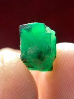 2.60ct Swat Emerald Crystal: Elegant Natural Formation with Vibrant Green Hues - Image 9