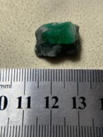 A Brilliant 15.32-Carat Swat Emerald Specimen — Full Gemstone Spotlight - Image 12