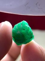 Nature’s Perfection: 5.00ct Emerald Crystal from Swat Valley - Image 4