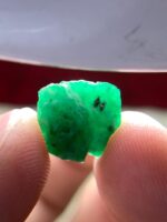 Nature’s Perfection: 5.00ct Emerald Crystal from Swat Valley - Image 10