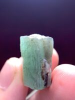 Discovering the Magnificence of a 43.80 ct Emerald Crystal from Laghman - Image 5