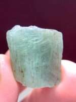 Discovering the Magnificence of a 43.80 ct Emerald Crystal from Laghman - Image 9