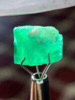 A Delicate 7.10-Carat Swat Emerald Crystal — Nature’s Precision in Green - Image 3