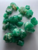 Swat Emerald Rough: 106.58ct Raw Green Crystals Lot - Image 4